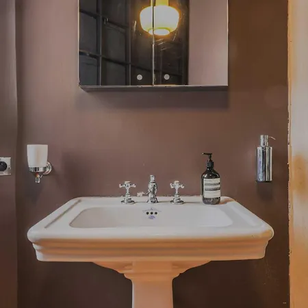 Quiet 1bd 2p Canal St Martin Lejlighed Paris